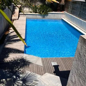 Appartamento 2 Pièces Rez-de-jardin Dans Maison Avec Piscine, Villeneuve-Loubet